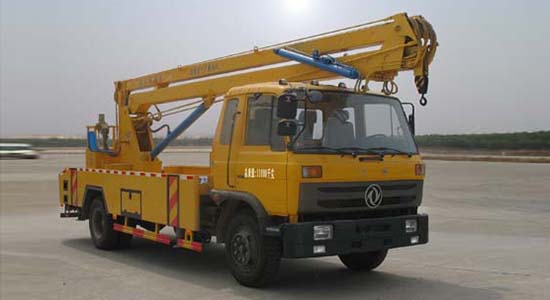 程力威牌CLW5110JGK4型高空作業(yè)車(chē)